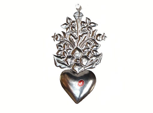 Corazón Con Flores Arriba, tin ornament by Conrado, back view