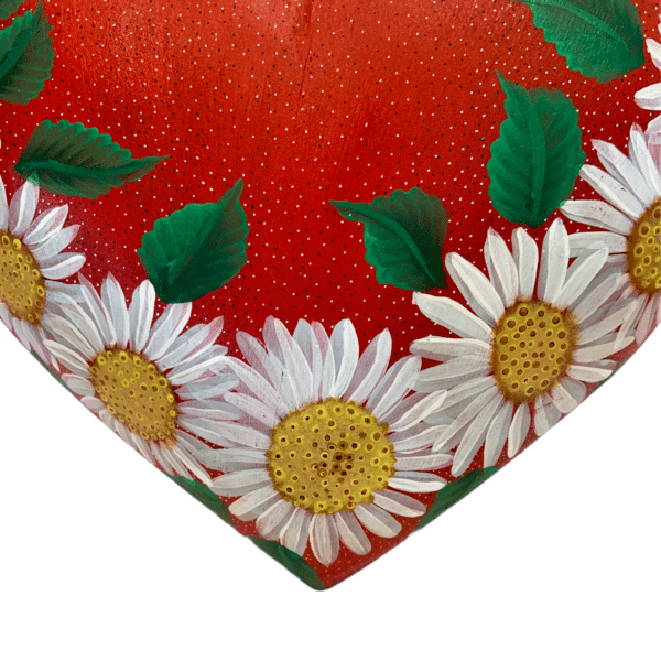 Daisy Heart Plaque, Detail View